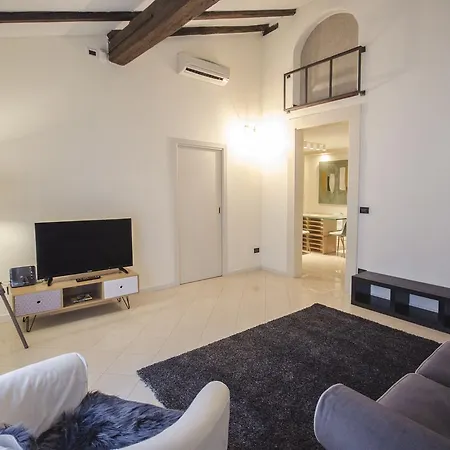 Rr 108 Apartamento